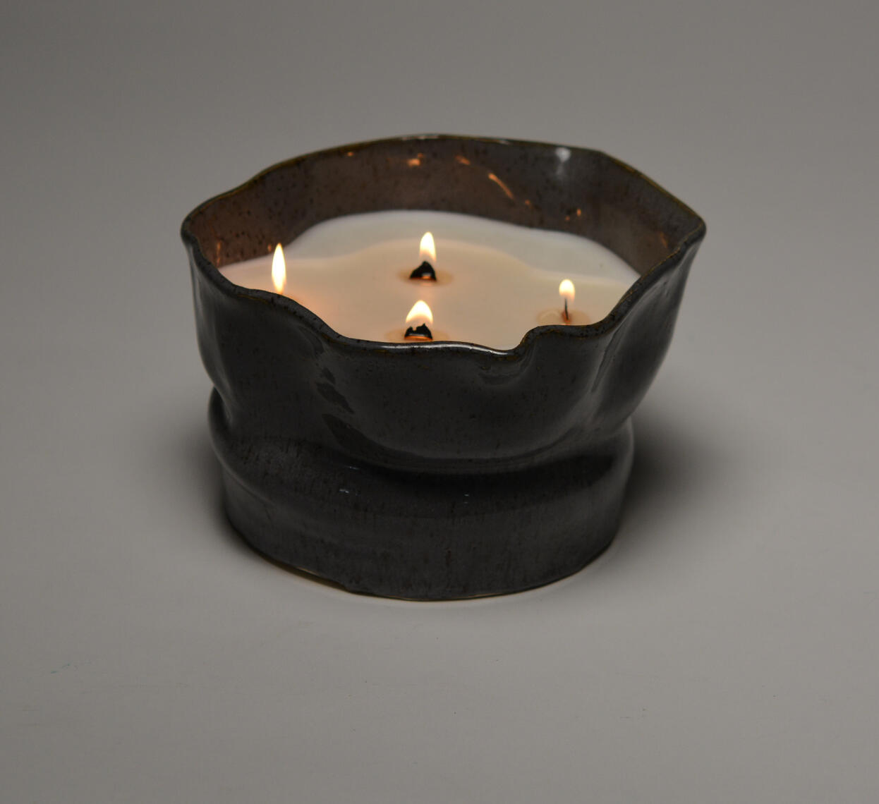 Signature Twist 20oz Counter Candle