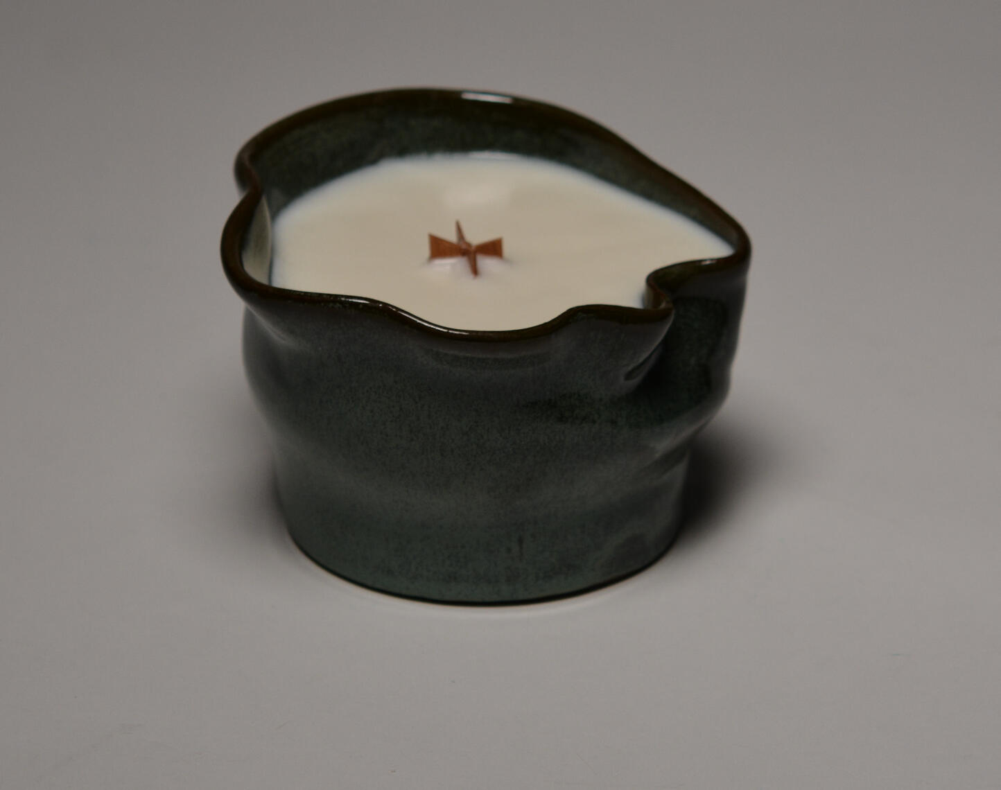 Signature Twist 12oz Candle in Mint Green